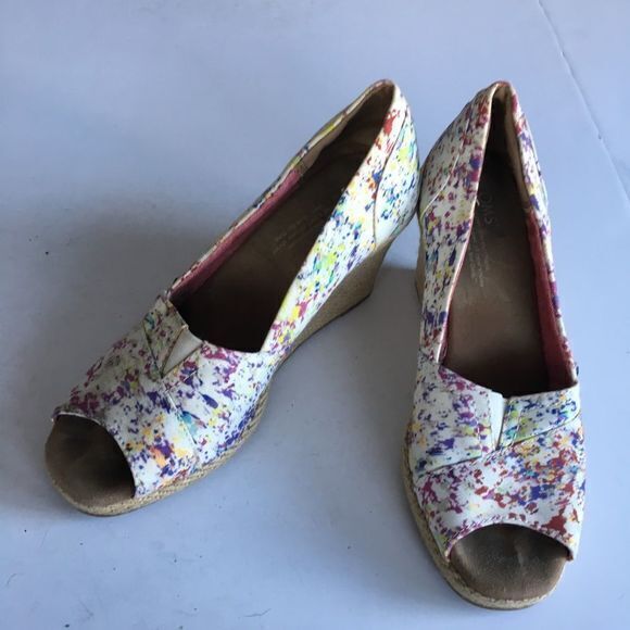 TOMS CANVAS WEDGE ESPADRILLE PEEP TOE HEELS ABSTRACT FLORAL WHITE MULTI … - Picture 2 of 7
